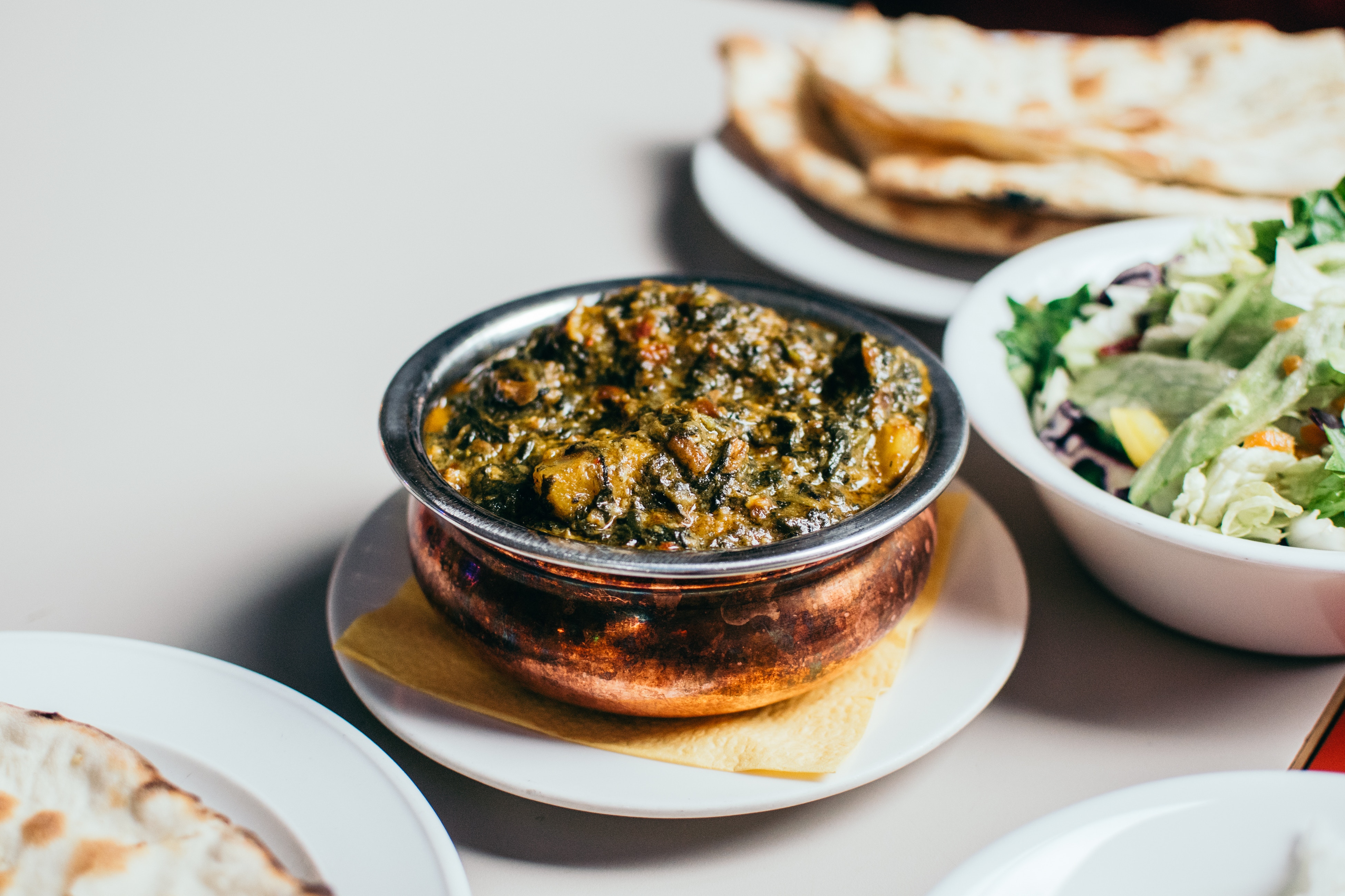 Aloo palak – Spinach & potato curry